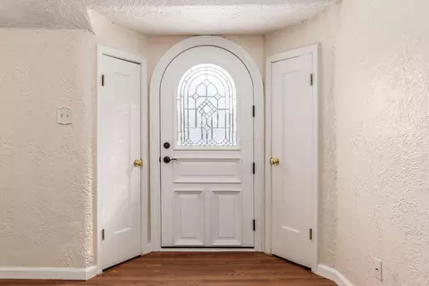 Entry Way - 791 Westphal Ave, Columbus, OH 43213 photo 1 of 5