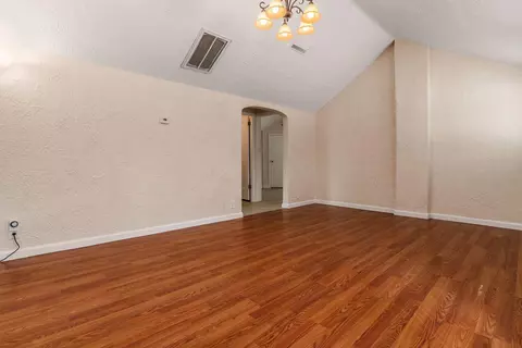 Living - 791 Westphal Ave, Columbus, OH 43213 photo 1 of 4