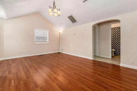 Living - 791 Westphal Ave, Columbus, OH 43213 photo 4 of 4