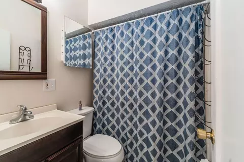 Bath - 791 Westphal Ave, Columbus, OH 43213 photo 1 of 1