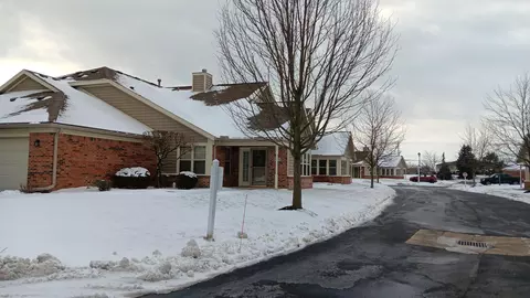 465 Charlescarn Dr, Powell, OH 43065