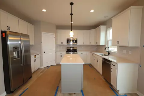 1682 Marie Way, Delaware, OH 43015 photo 8