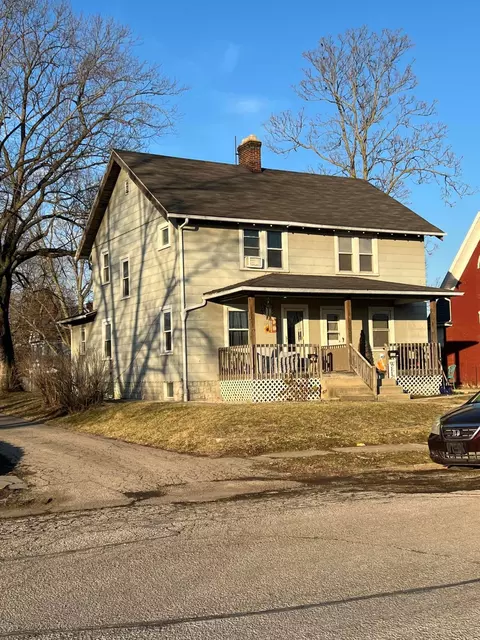 320 E Mill St, Circleville, OH 43113