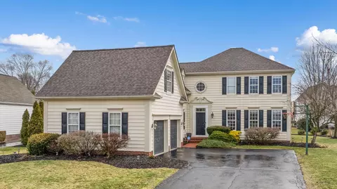 5174 Settlement Dr, New Albany, OH 43054