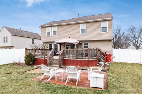 Exterior - 83 Brooksedge Dr E, Pataskala, OH 43062 photo 6 of 7
