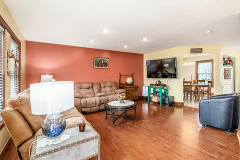 Living - 83 Brooksedge Dr E, Pataskala, OH 43062 photo 1 of 1