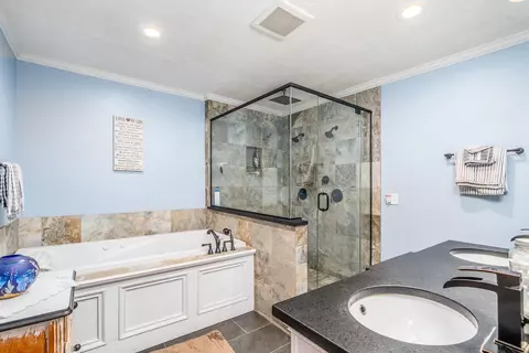 Bath - 83 Brooksedge Dr E, Pataskala, OH 43062 photo 2 of 4