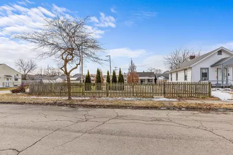 Exterior - 627 E Moler St, Columbus, OH 43207 photo 6 of 11
