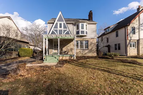 984 S Cassingham Rd, Columbus, OH 43209