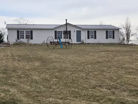 3173 Putnam Rd, Clarksburg, OH 43115