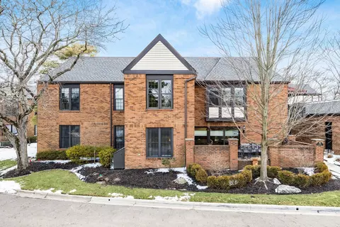 3518 Rue De Fleur, Columbus, OH 43221