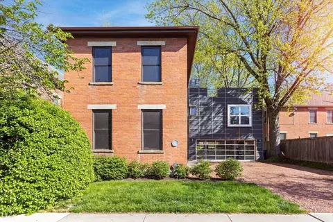 58 Warren St, Columbus, OH 43215