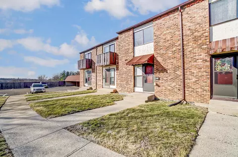 615 Villa Rd #D, Springfield, OH 45503 photo 2