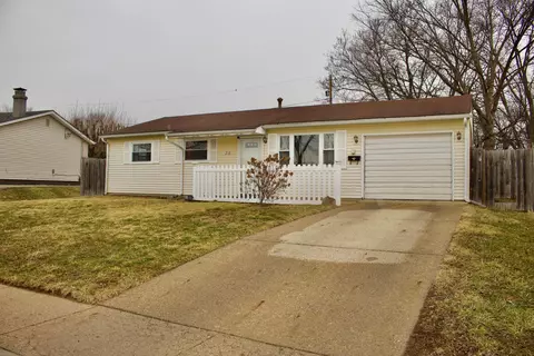 210 Fieldpoint Rd, Heath, OH 43056