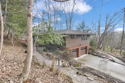 331 Elm St, Granville, OH 43023