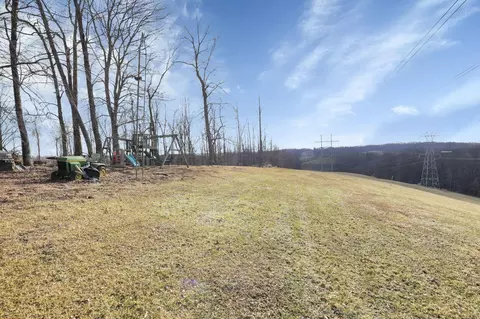 Exterior - 10175 N Morrison Rd, Dresden, OH 43821 photo 11 of 14