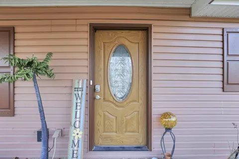 Entry Way - 10175 N Morrison Rd, Dresden, OH 43821 photo 1 of 2