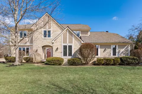 978 Blue Sail Dr, Westerville, OH 43081