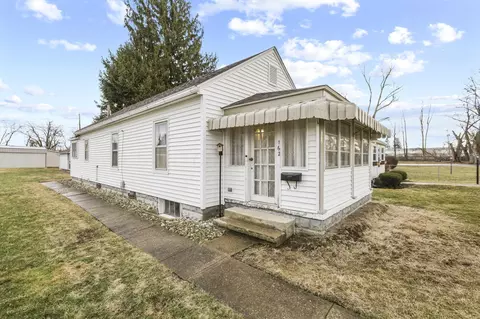 162 S 32nd St, Newark, OH 43055