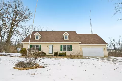 6595 Pleasant Valley Rd NE, Frazeysburg, OH 43822