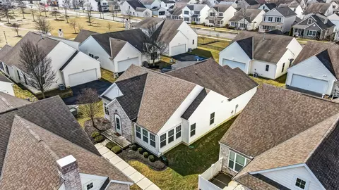 5559 Tumbling Creek Dr #54, Dublin, OH 43016