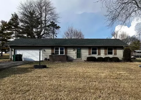 324 W High St, Jeffersonville, OH 43128