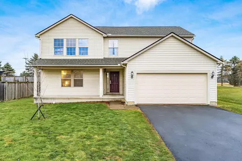 925 Lockmead Ct, Pataskala, OH 43062