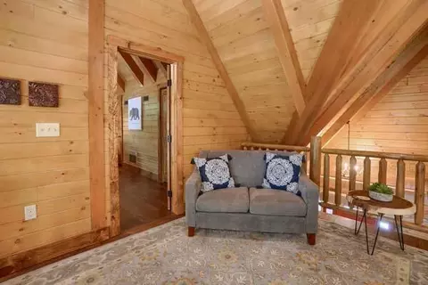 Entry Way - 22801 Griffith Rd, Logan, OH 43138 photo 6 of 7