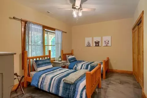 Bedroom - 22801 Griffith Rd, Logan, OH 43138 photo 8 of 8