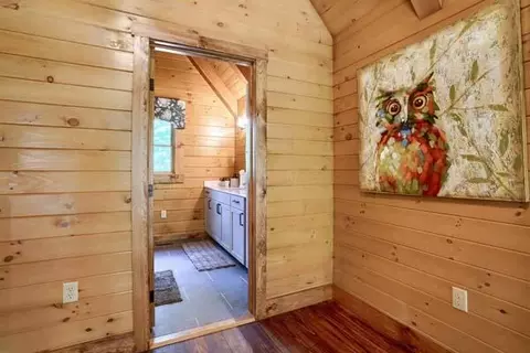 Entry Way - 22801 Griffith Rd, Logan, OH 43138 photo 7 of 7