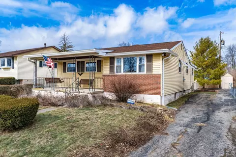 3840 Eakin Rd, Columbus, OH 43228