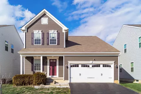 6354 Oak Trail Dr, Galloway, OH 43119