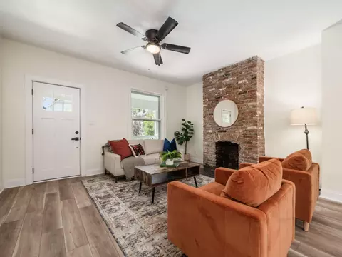 Living - 388 E Morrill Ave, Columbus, OH 43207 photo 2 of 4