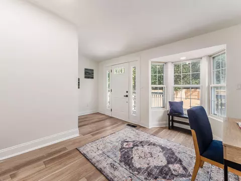 Entry Way - 388 E Morrill Ave, Columbus, OH 43207 photo 4 of 5