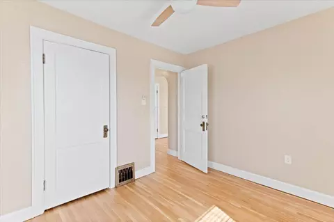 Bedroom - 807 S Pickaway St, Circleville, OH 43113 photo 2 of 3