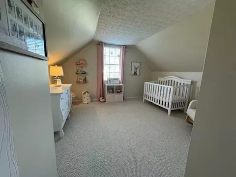 Bedroom - 210 Bartlett St, Delaware, OH 43015 photo 2 of 5
