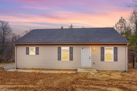 337 Elm St, New Straitsville, OH 43766