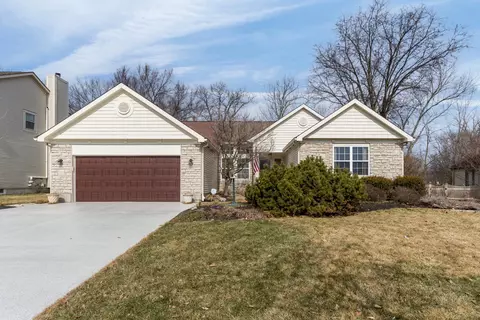 2232 Birch Bark Trl, Grove City, OH 43123