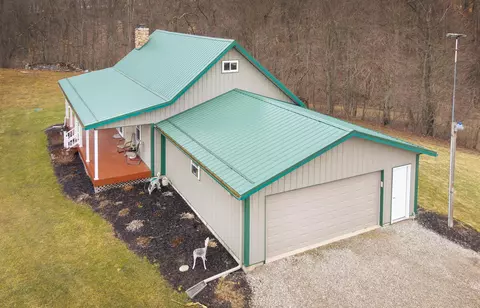 8001 Flack Rd, Howard, OH 43028 photo 4