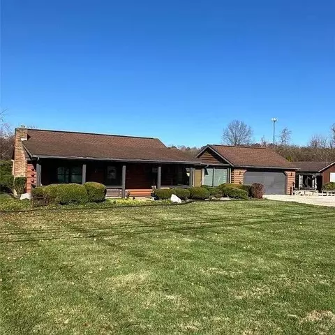 11193 Lambs Ln, Newark, OH 43055