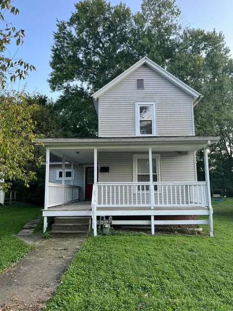 345 W State St, Athens, OH 45701