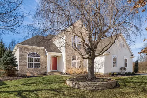 7801 Westbury Ct, Dublin, OH 43016