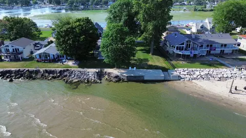 8183 E Lake Blvd, Marblehead, OH 43440 photo 4