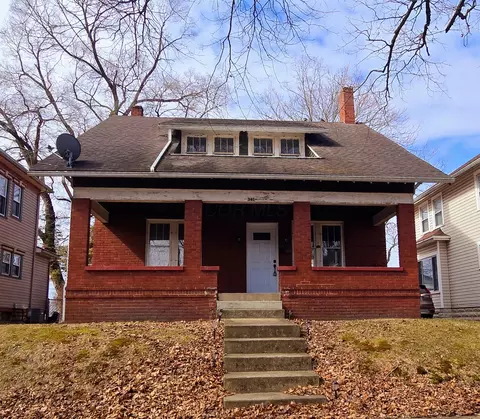 361 Mcclain Ave, Coshocton, OH 43812