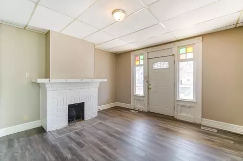 Living - 380 Stanton Ave, Springfield, OH 45503 photo 2 of 12