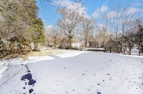 Exterior - 380 Stanton Ave, Springfield, OH 45503 photo 5 of 9