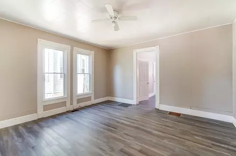 Living - 380 Stanton Ave, Springfield, OH 45503 photo 6 of 12