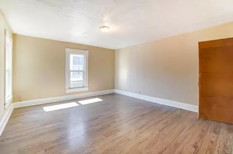 Living - 380 Stanton Ave, Springfield, OH 45503 photo 12 of 12