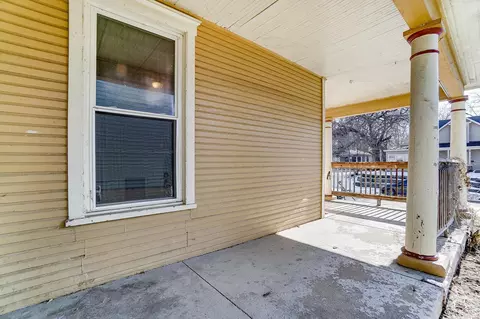 Exterior - 380 Stanton Ave, Springfield, OH 45503 photo 4 of 9