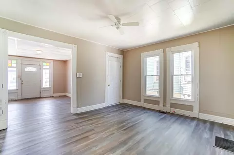 Living - 380 Stanton Ave, Springfield, OH 45503 photo 7 of 12